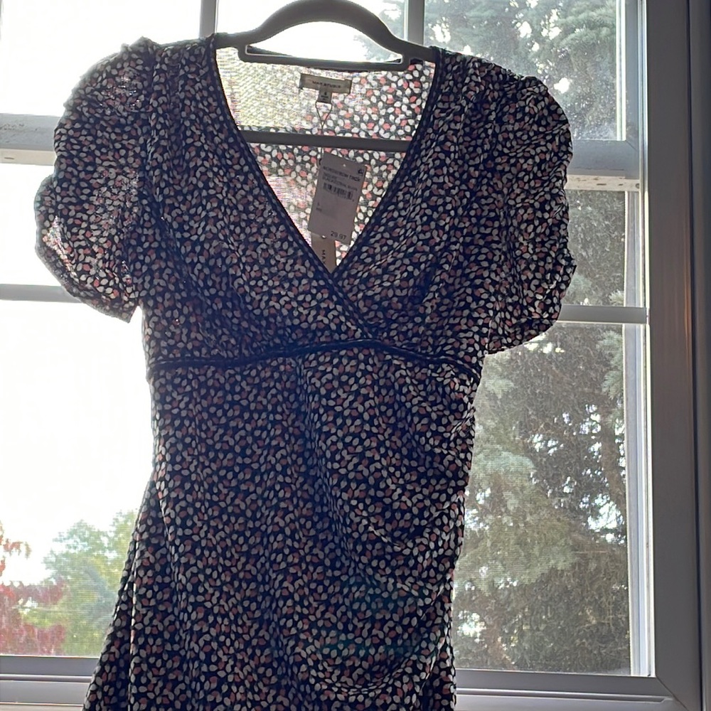 Woman’s dress size small